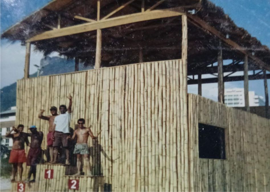 estrutura com bambus